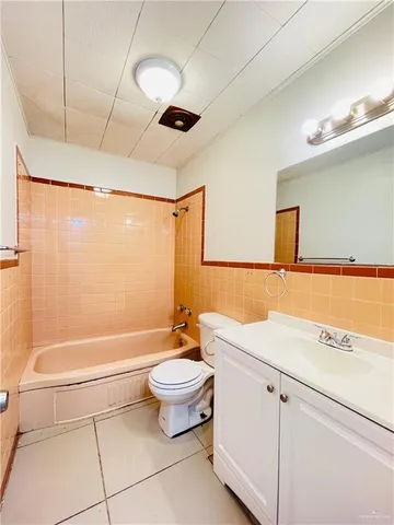 $995,000 | 1120 Valley View Drive, Weslaco, TX 78596