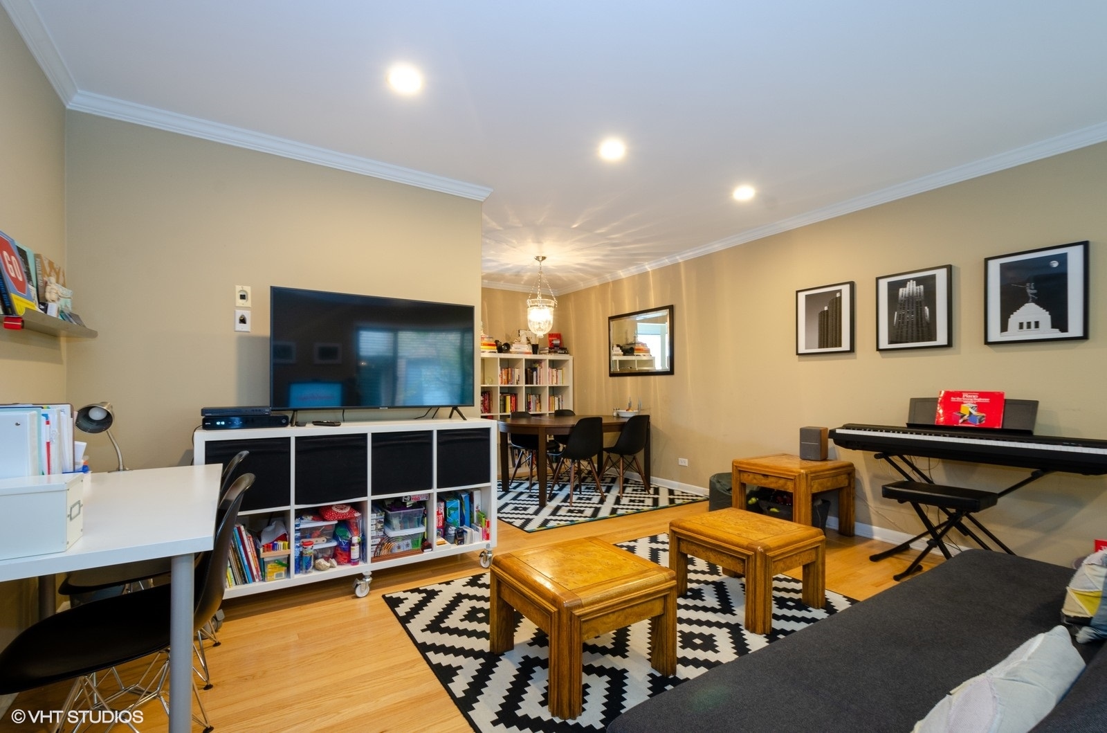 539.5 Ridge Road Wilmette, IL 60091 - Photo 2 of 12