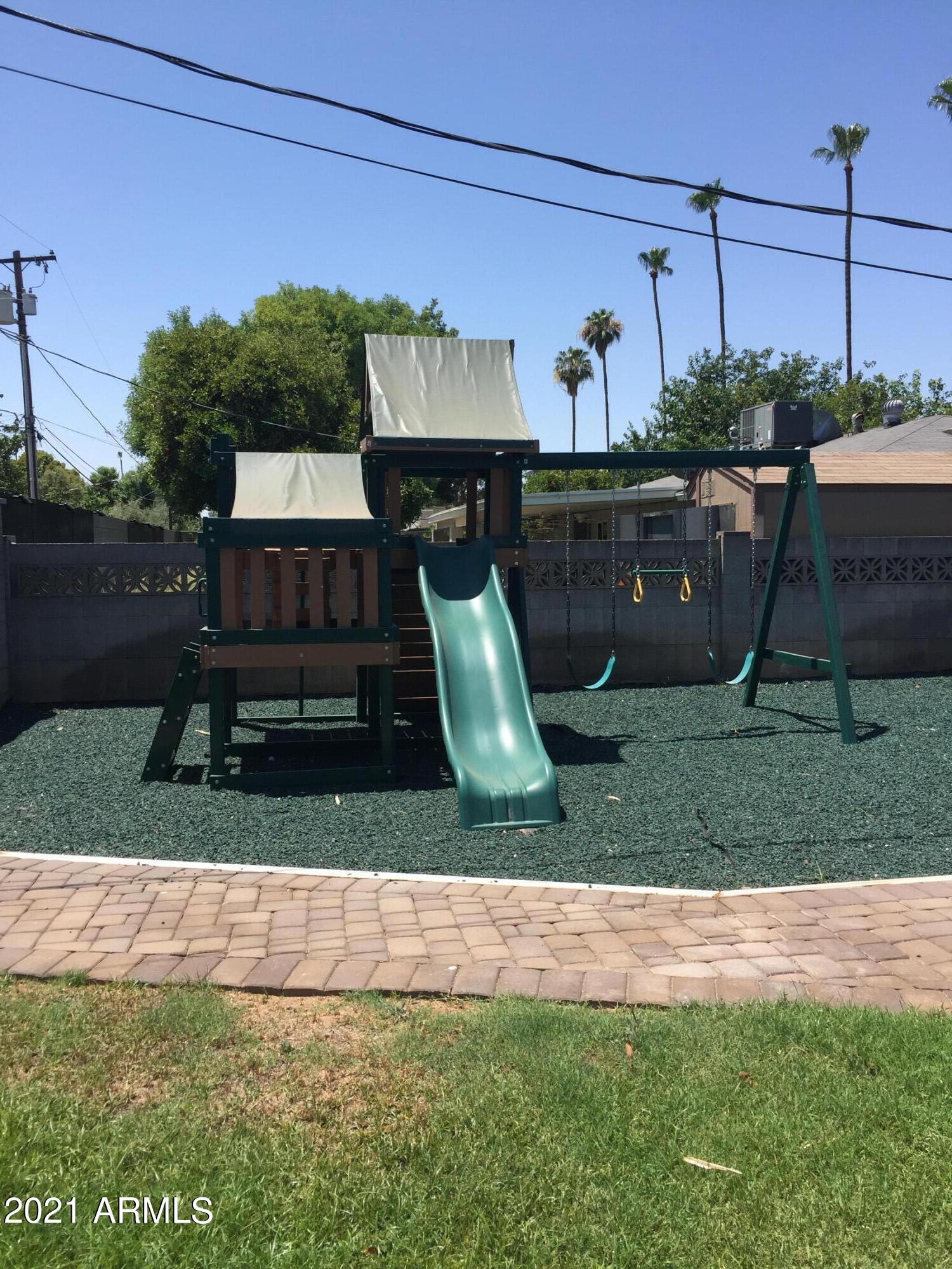 4229 North 34th Street Phoenix, AZ 85018 - Photo 23 of 23 back 3