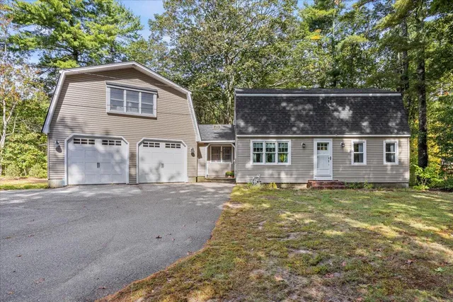 $599,000 | 19 Old Alewive Road, Kennebunk, ME 04043