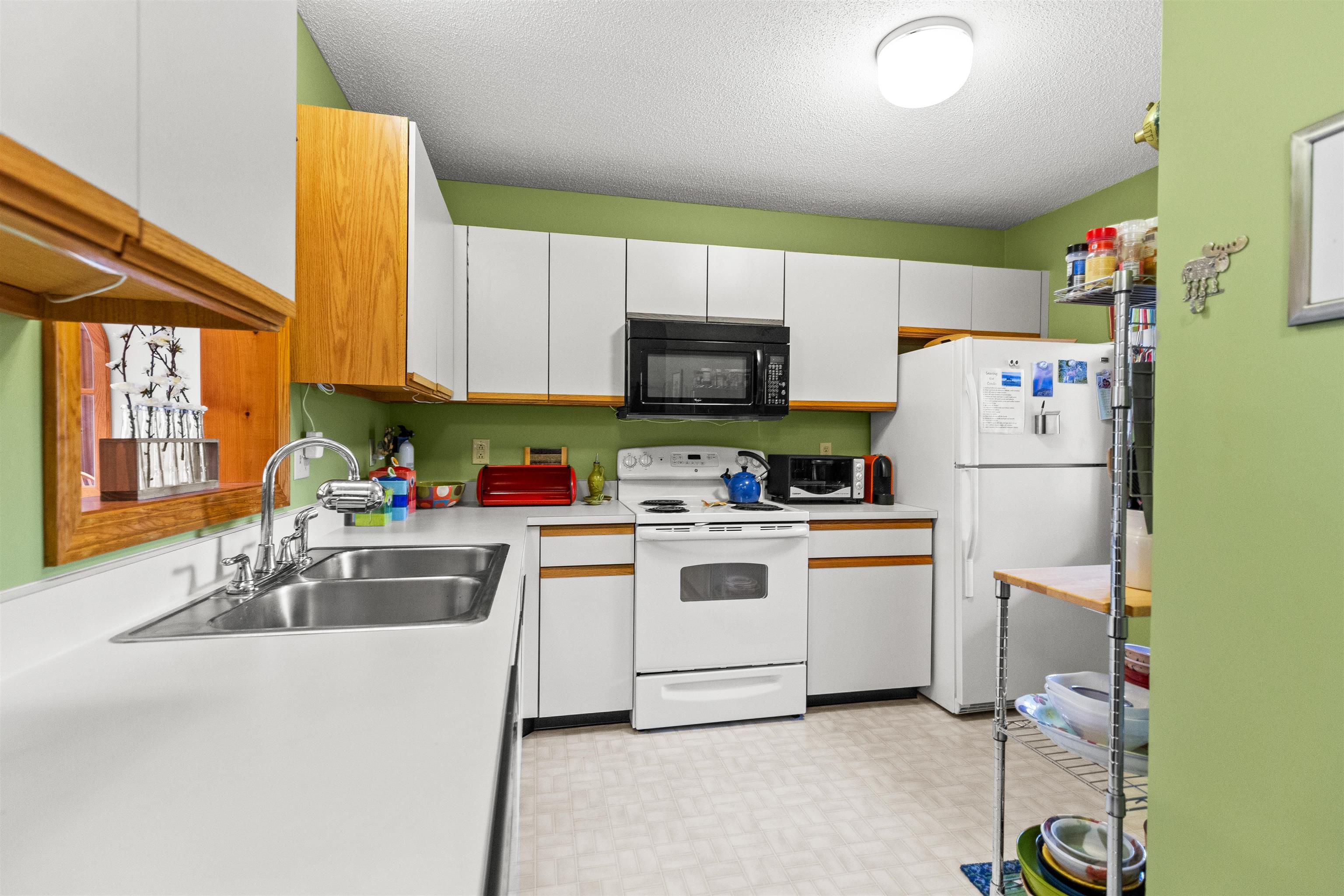 15 Tennis Lane, Unit B14 Thornton, NH 03285 - Photo 20 of 44