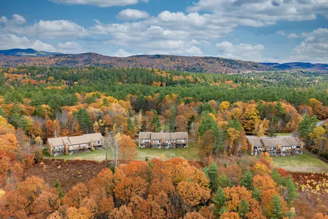 $320,000 | 15 Tennis Lane, Unit B14, Thornton, NH 03285