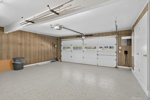 $475,000 | 120 Herweck Drive, Castle Hills, TX 78213