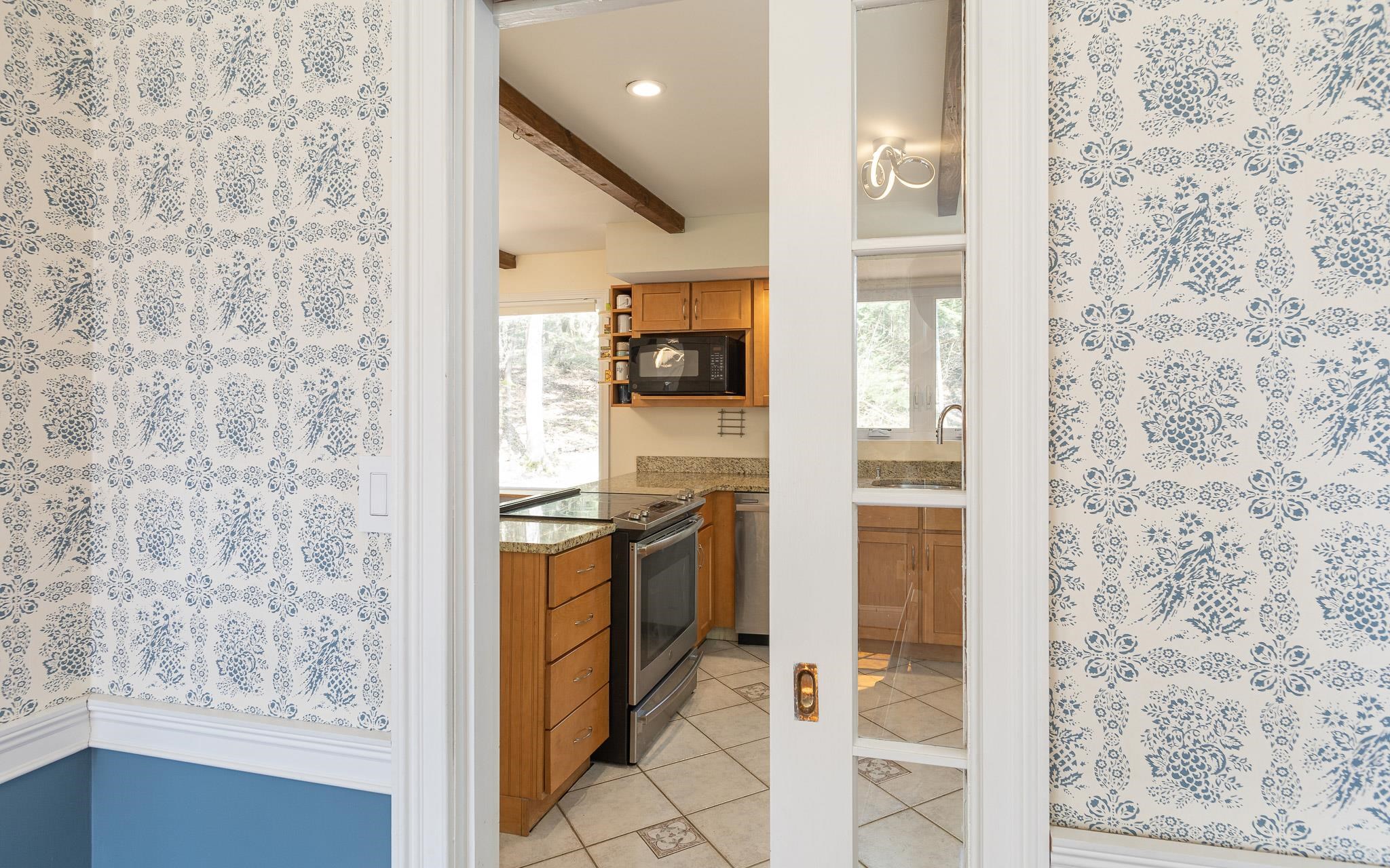 48 Dickinson Road Keene, NH 03431 - Photo 9 of 37