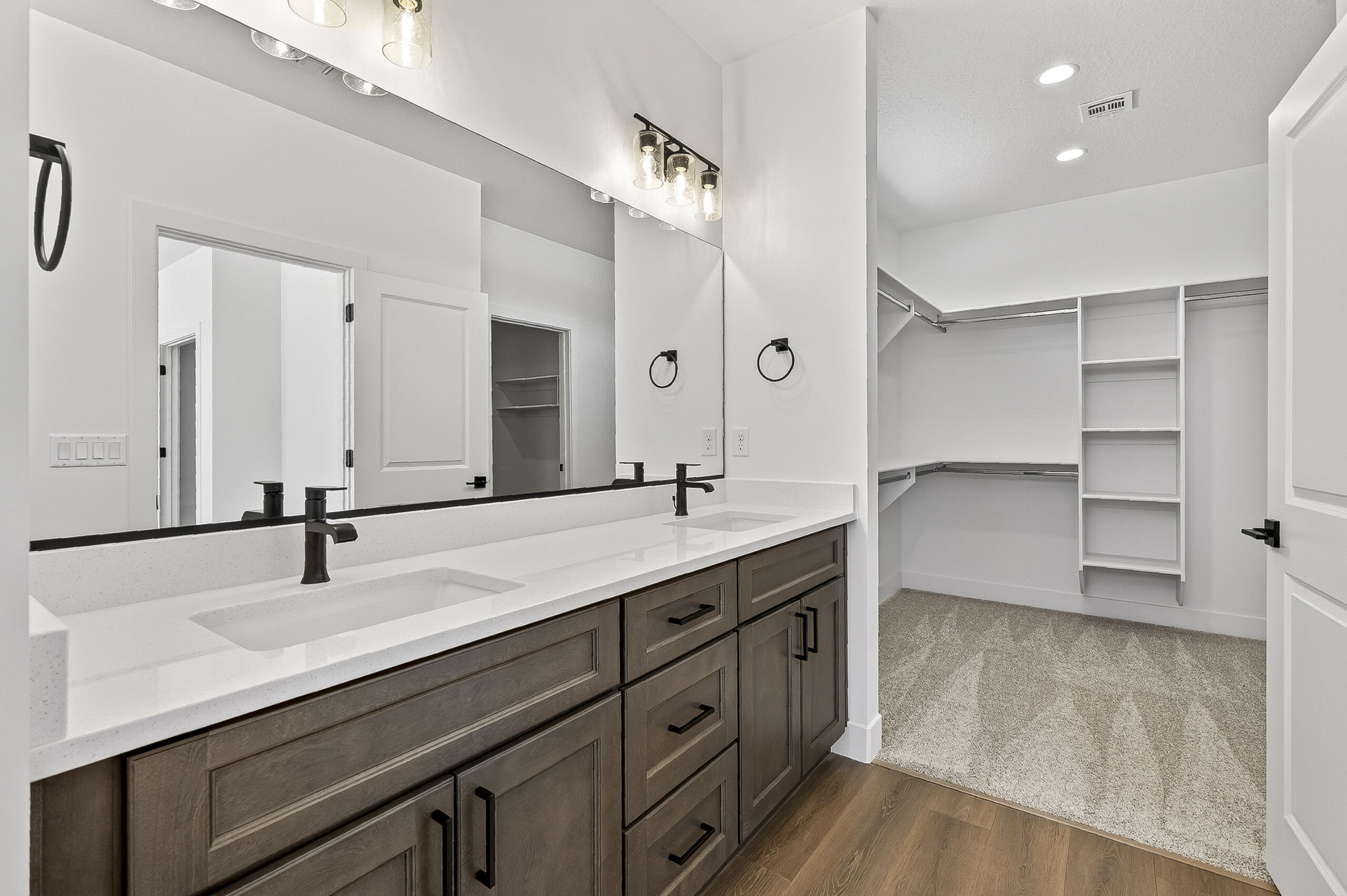 4945 North 970th Street East, Unit 89 Cedar City, UT 84721 - Photo 22 of 40 4945 N 970 E-31