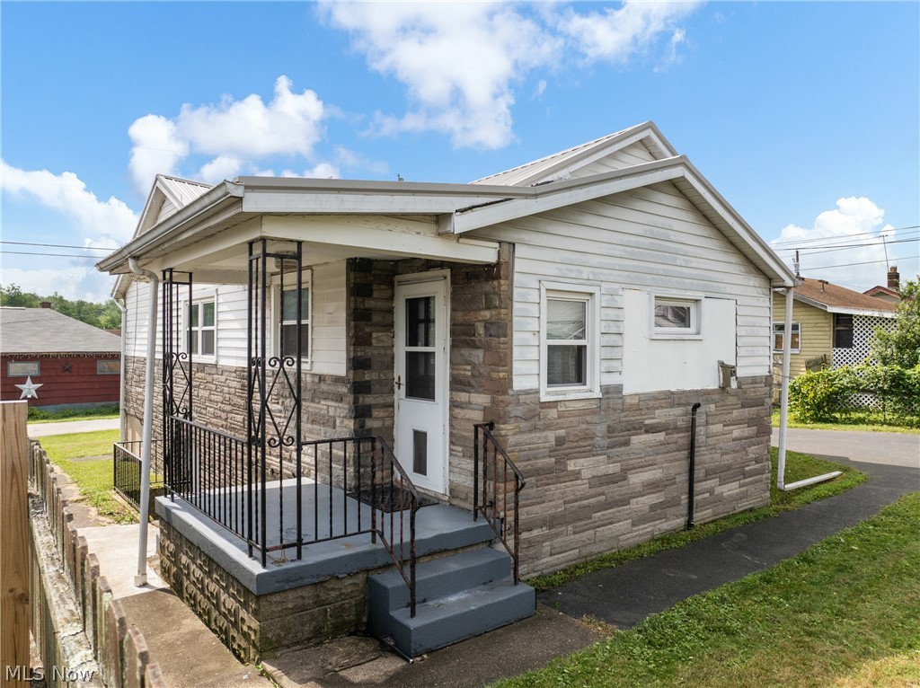 348 Toat Avenue Windsor Heights, WV 26075 - Photo 13 of 16