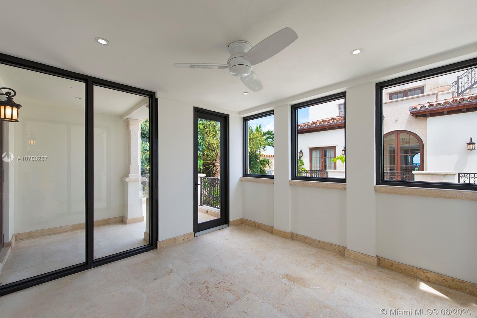 7825 Atlantic Way Miami Beach, FL 33141 - Photo 35 of 38 a view of gallery with windows