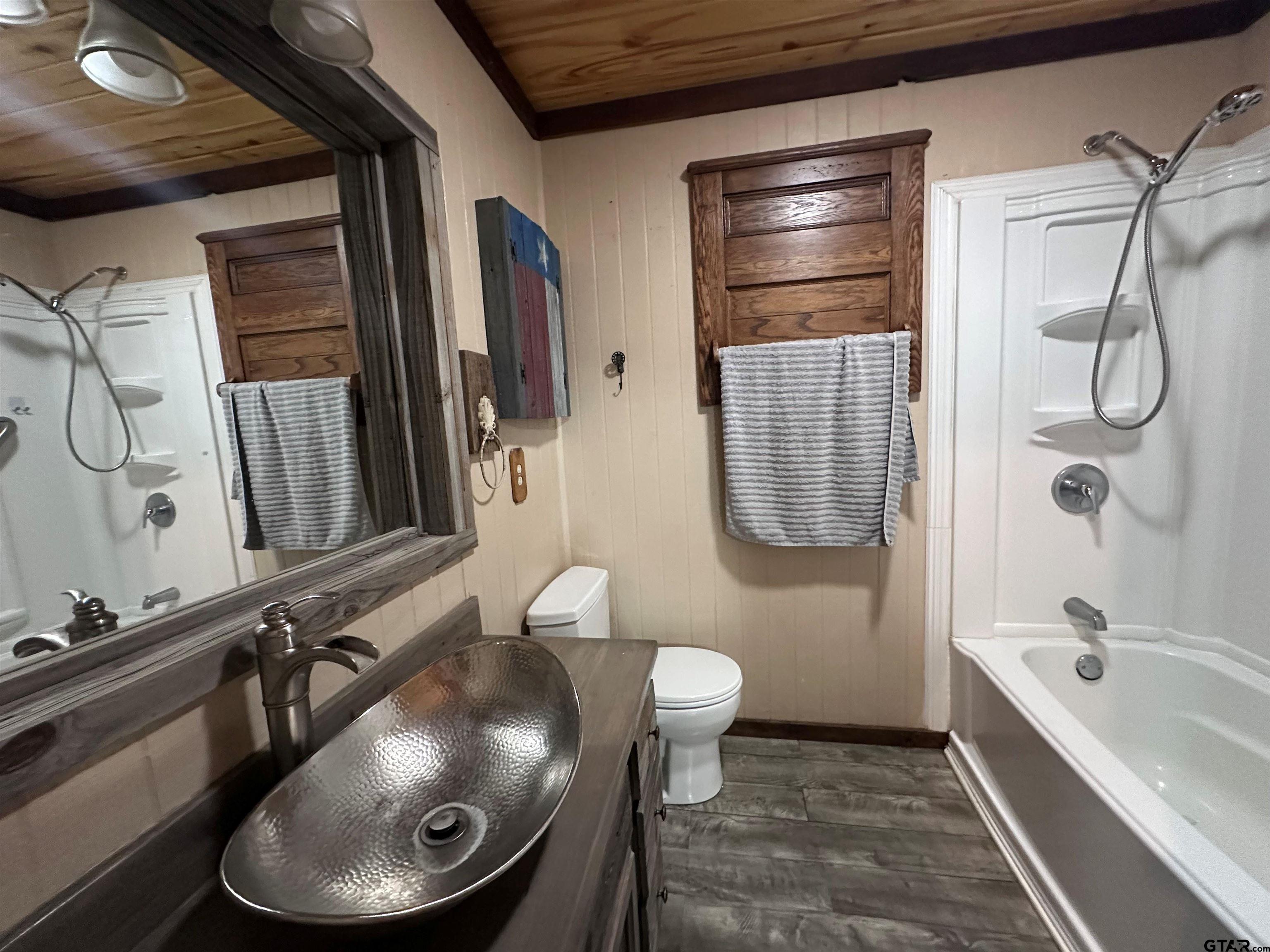 7315 Neches Street Athens, TX 75752 - Photo 8 of 23