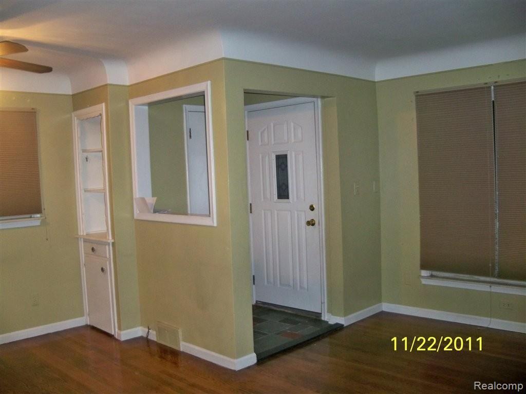 9159 Hemingway Street Redford, MI 48239 - Photo 8 of 13 nov 2011 354.JPG
