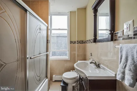 $300,000 | 1729 South 21st Street, Philadelphia, PA 19145