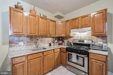 $300,000 | 1729 South 21st Street, Philadelphia, PA 19145