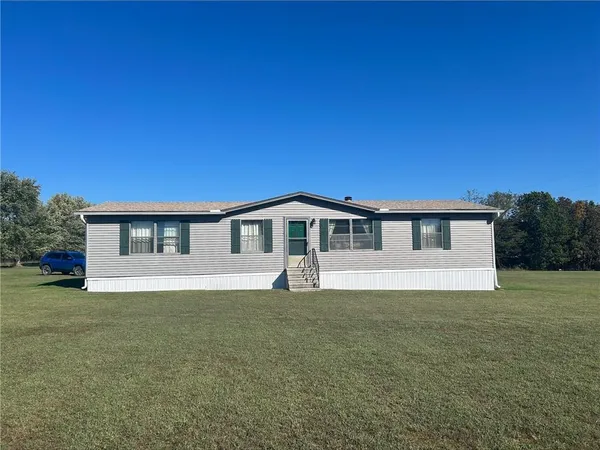 $190,000 | 796 Southeast 1051st Road, Deepwater, MO 64740