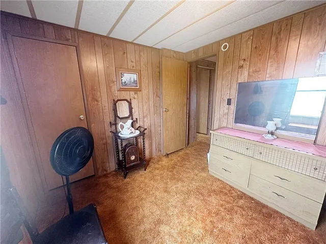 $190,000 | 796 Southeast 1051st Road, Deepwater, MO 64740