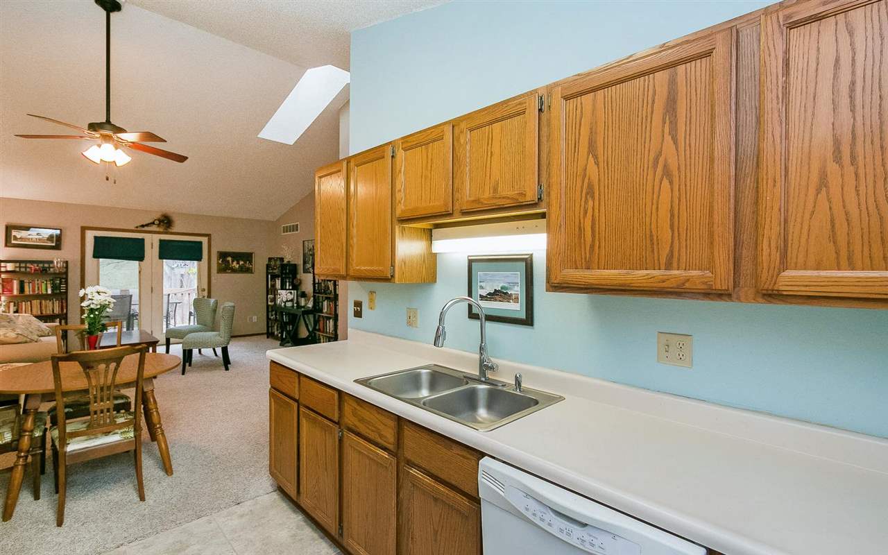 1964 Holiday Road Coralville, IA 52241 - Photo 9 of 23 Gallery Image 9