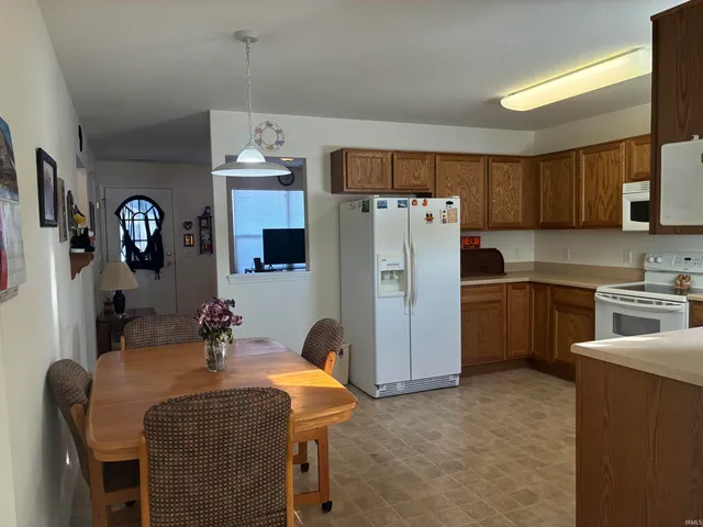 $224,500 | 1570 Greenfield Lane, Bluffton, IN 46714