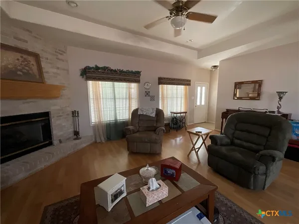 $759,500 | 2826 Cattle Guard Road, Cuero, TX 77954