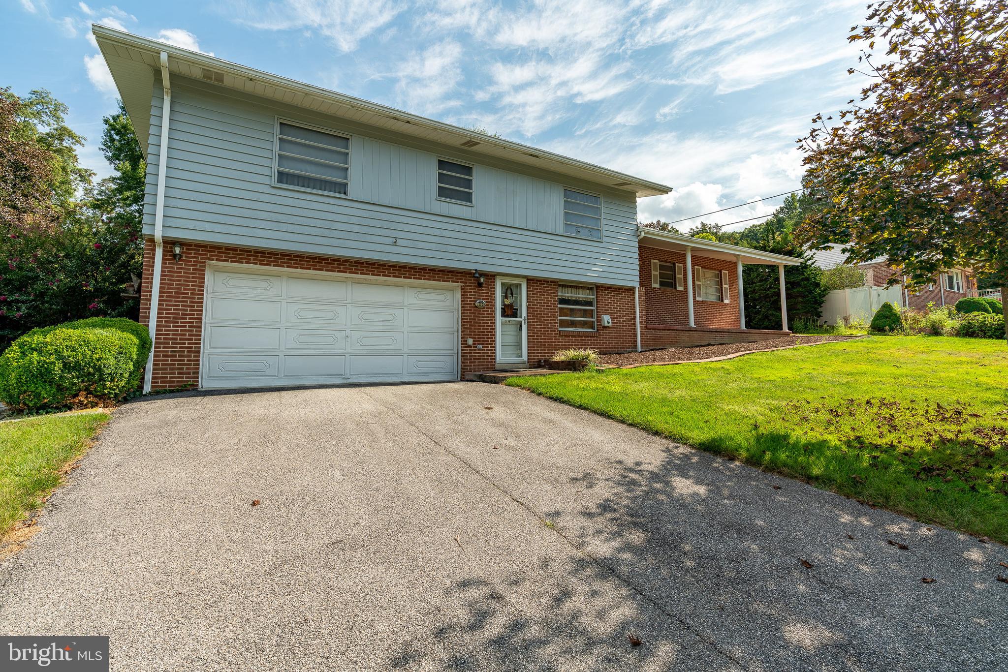 592 Greendale Road York, PA 17403 - Photo 1 of 49 Gallery Image 1