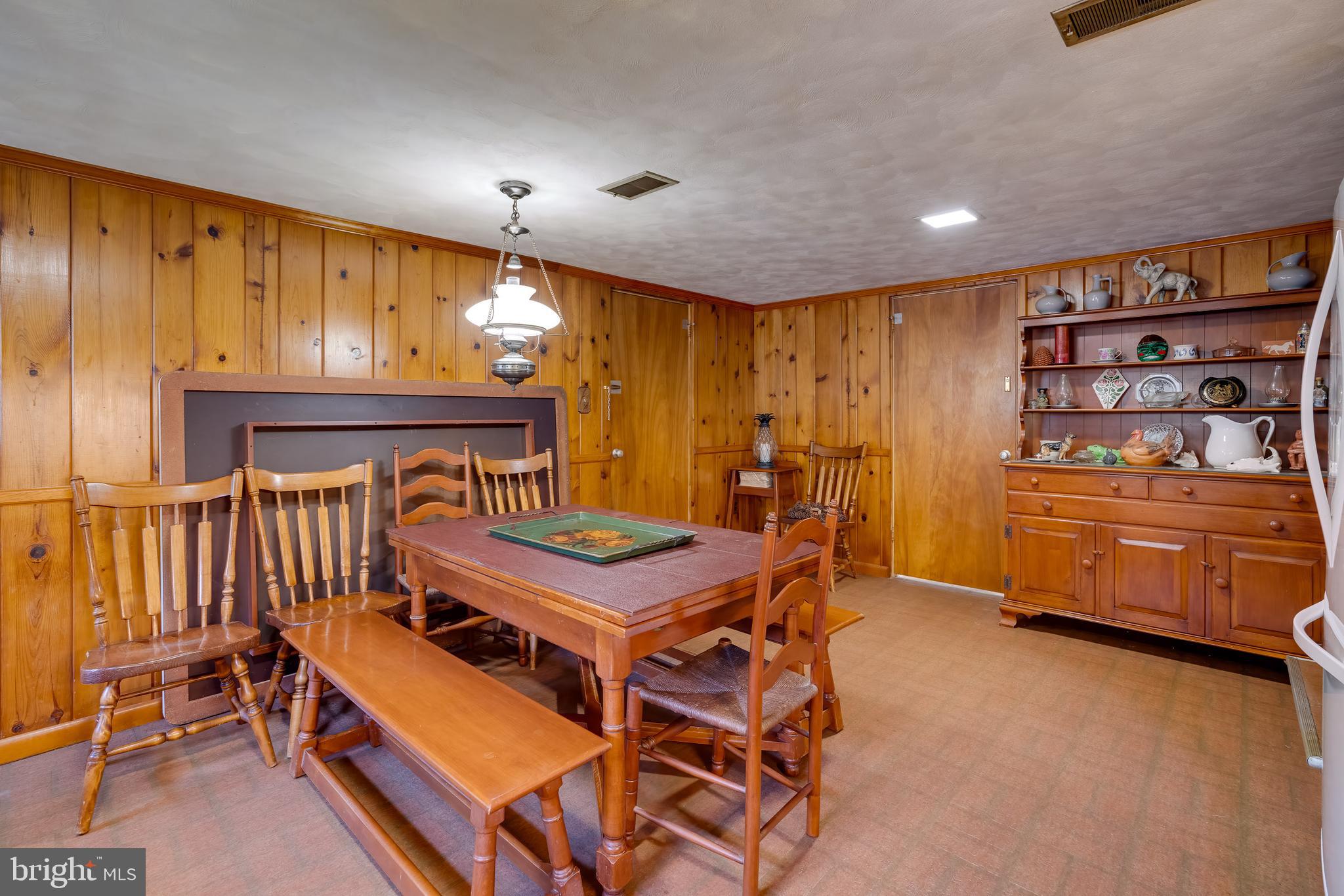 592 Greendale Road York, PA 17403 - Photo 15 of 49 Gallery Image 15