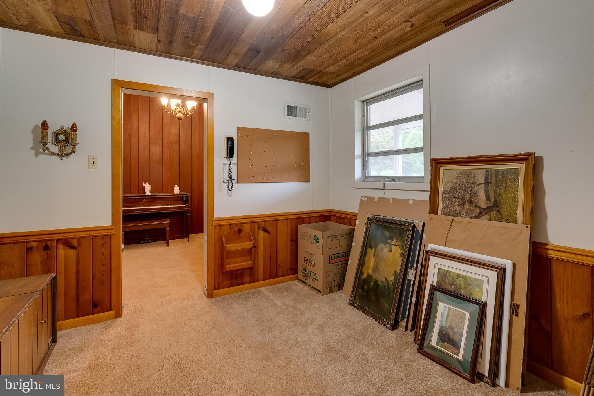592 Greendale Road York, PA 17403 - Photo 34 of 49 Gallery Image 34
