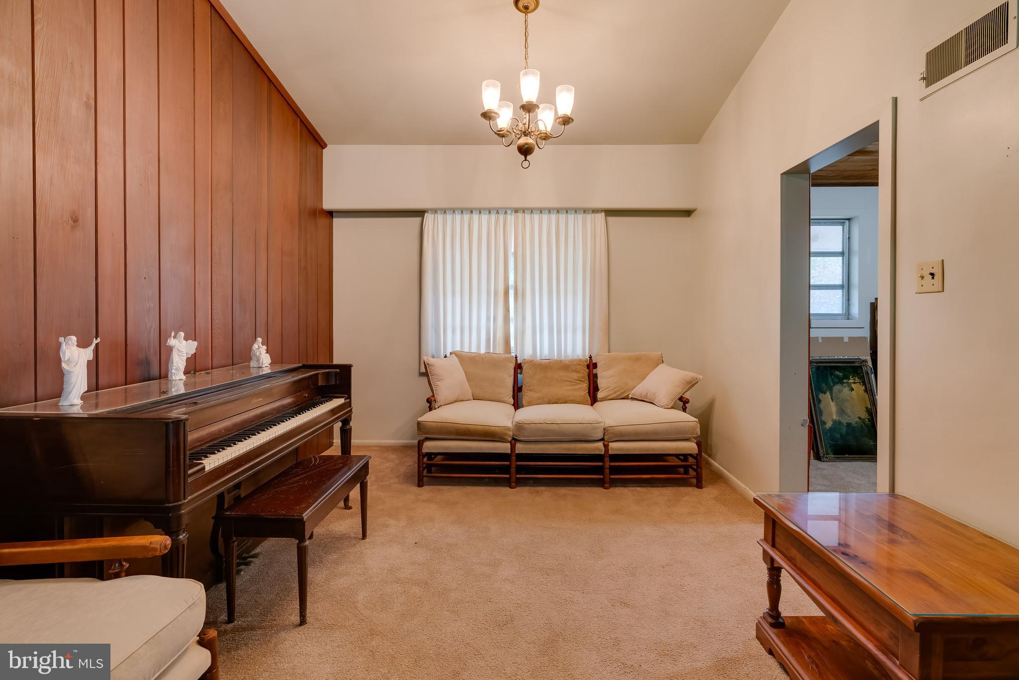 592 Greendale Road York, PA 17403 - Photo 37 of 49 Gallery Image 37