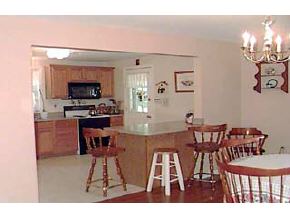 24 Old Lawrence Road Pelham, NH 03076 - Photo 4 of 5
