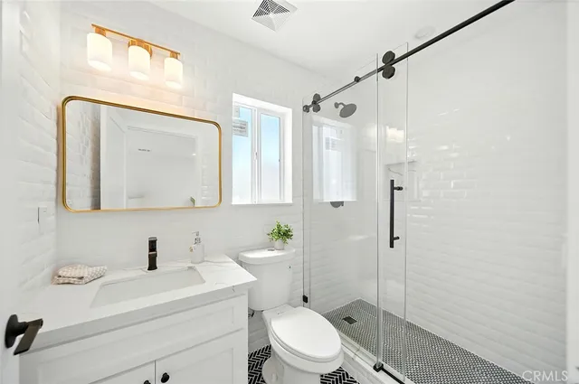 $899,900 | 2206 West 78th Street, Inglewood, CA 90305