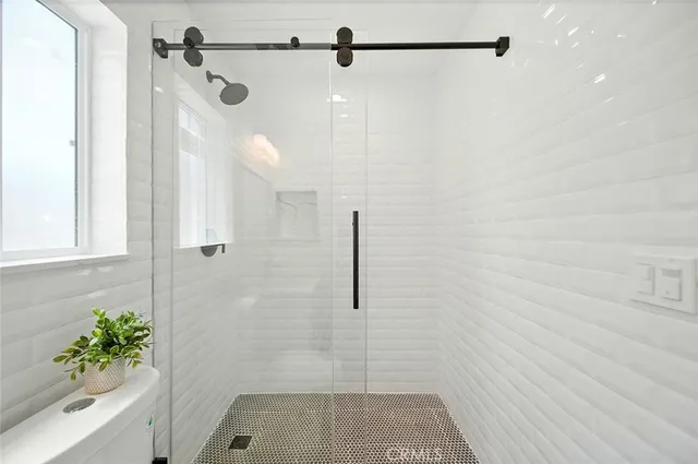 $899,900 | 2206 West 78th Street, Inglewood, CA 90305