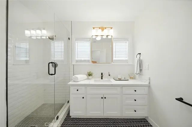 $899,900 | 2206 West 78th Street, Inglewood, CA 90305