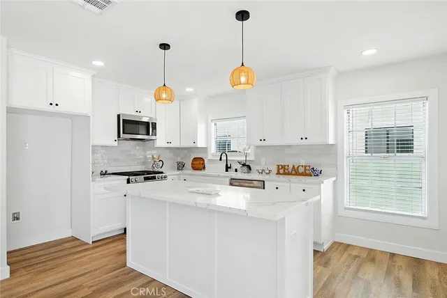 $899,900 | 2206 West 78th Street, Inglewood, CA 90305