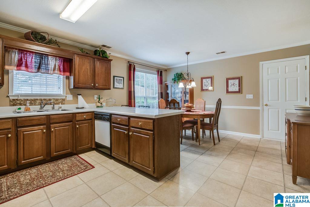 129 Brent Way Alabaster, AL 35007 - Photo 5 of 15