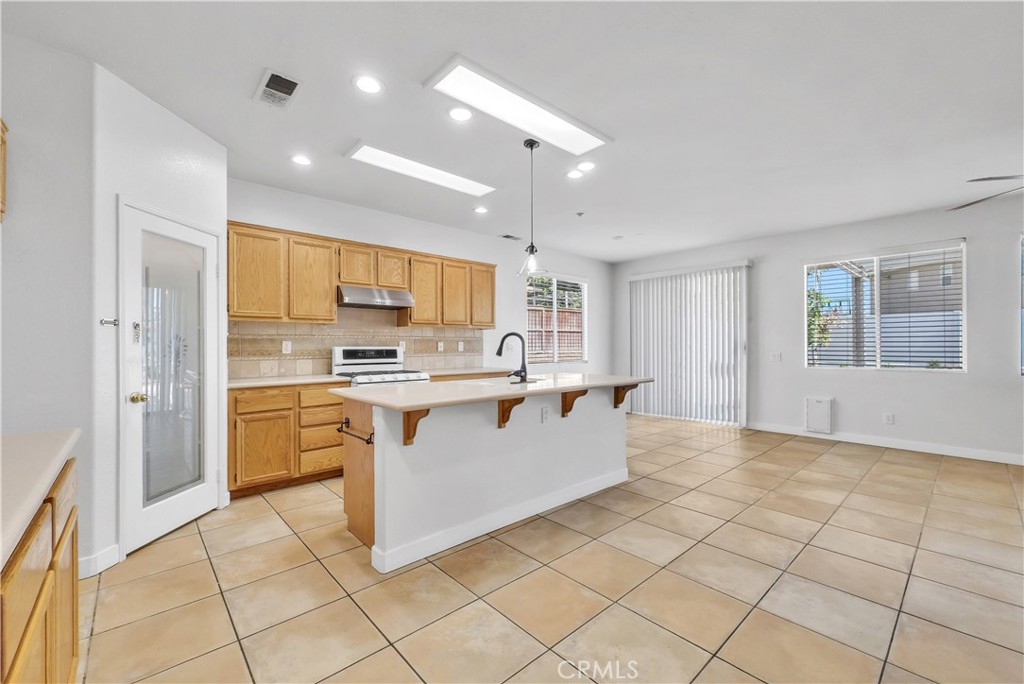 19177 Mission Grove Riverside, CA 92508 - Photo 10 of 33