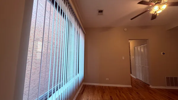 $2,000 | 4055 South Calumet Avenue, Unit 2S, Chicago, IL 60653