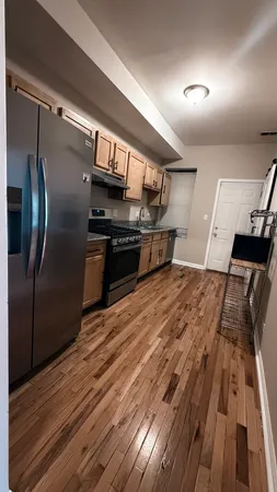 $2,000 | 4055 South Calumet Avenue, Unit 2S, Chicago, IL 60653