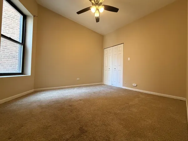 $2,000 | 4055 South Calumet Avenue, Unit 2S, Chicago, IL 60653