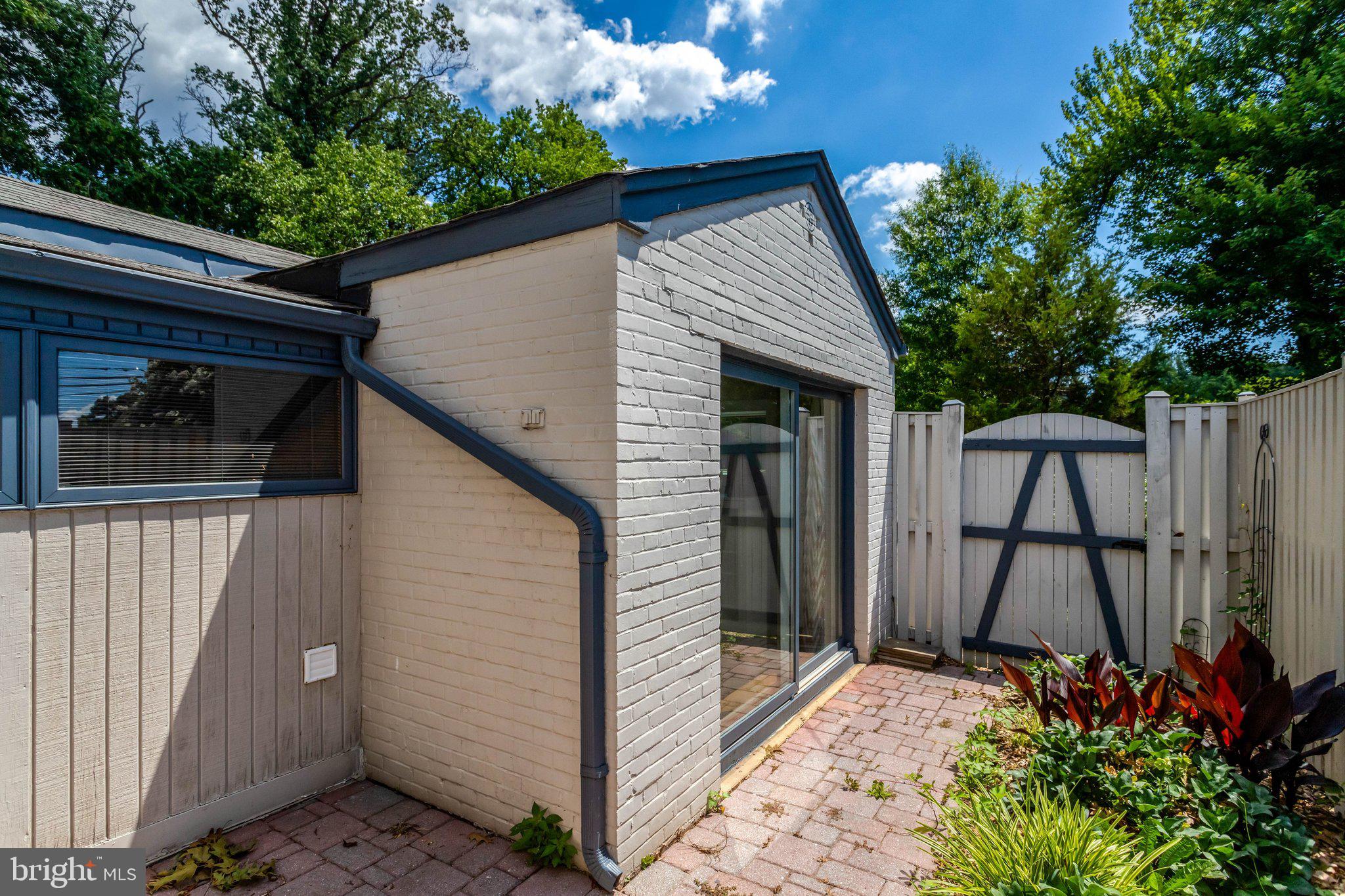 6616 Braddock Road Annandale, VA 22312 - Photo 45 of 61