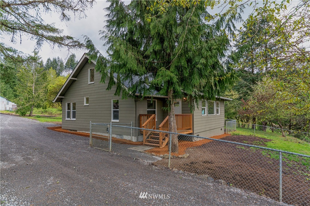 330 Nevala Road Woodland, WA 98674 - Photo 2 of 22 Gallery Image 2