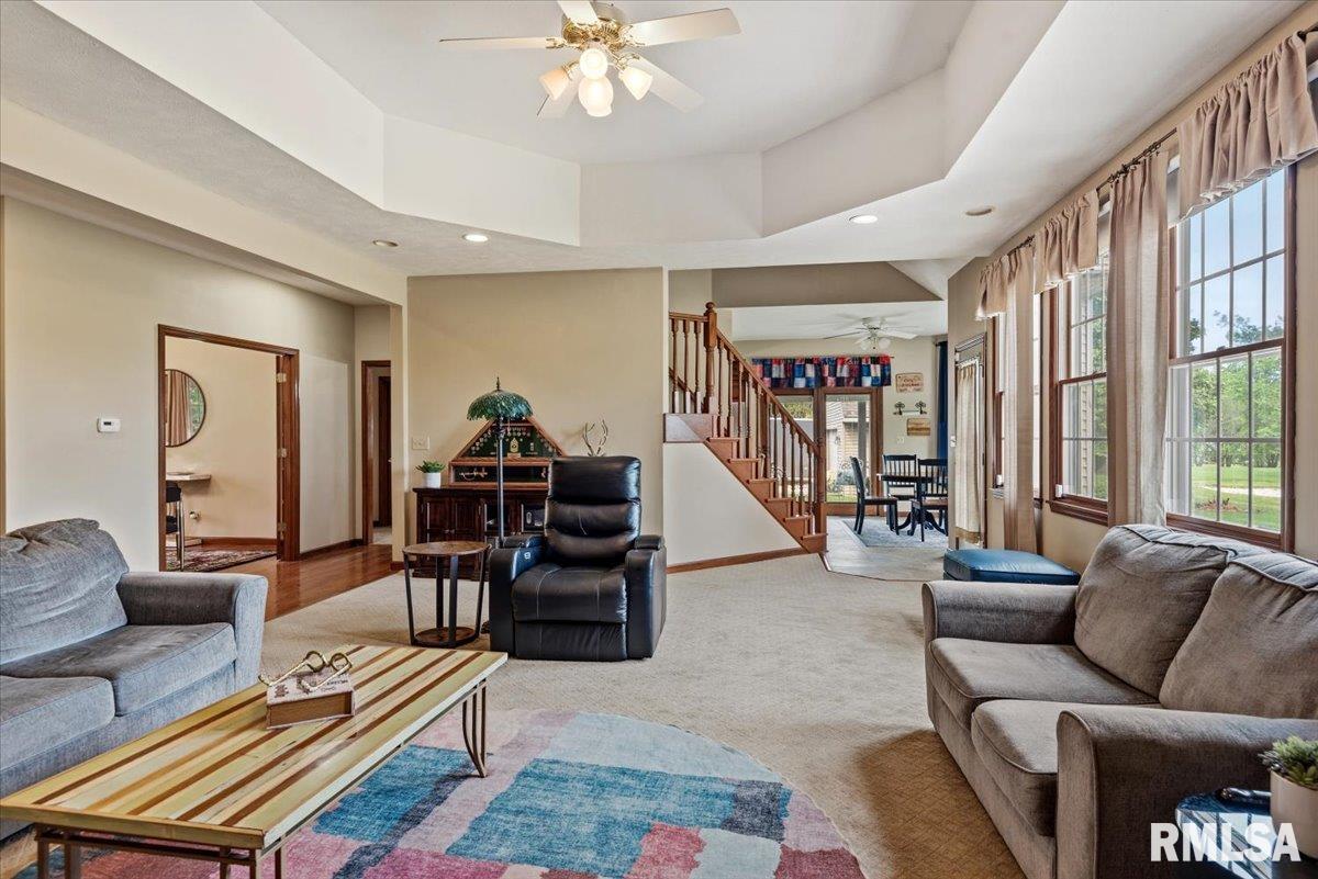333 West Glenarm Road Glenarm, IL 62536 - Photo 16 of 68
