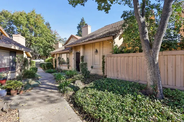 $389,000 | 58 Del Prado Circle, Fairfield, CA 94533