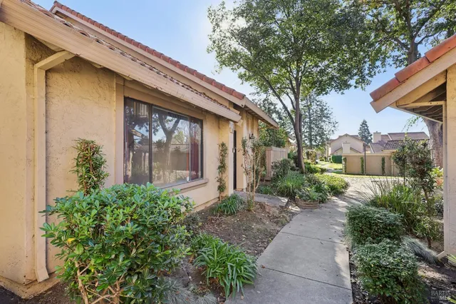$389,000 | 58 Del Prado Circle, Fairfield, CA 94533