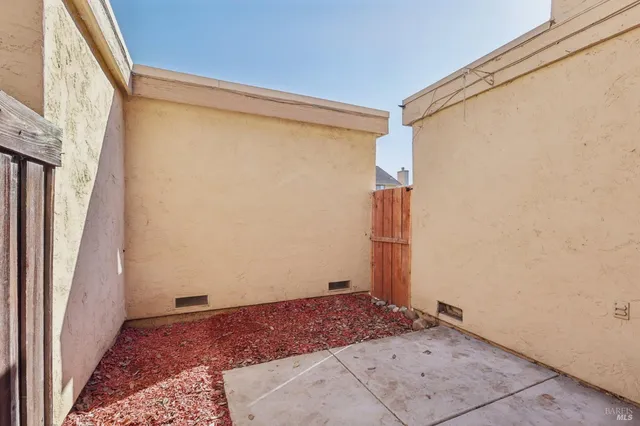 $389,000 | 58 Del Prado Circle, Fairfield, CA 94533