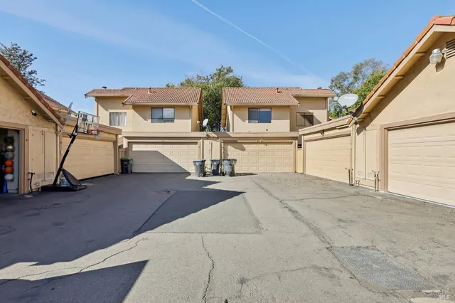 $389,000 | 58 Del Prado Circle, Fairfield, CA 94533