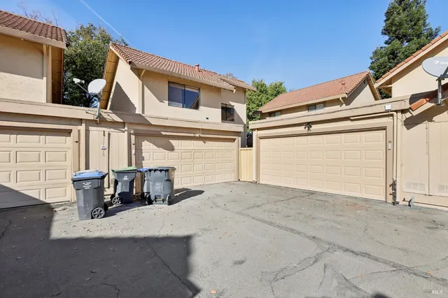 $389,000 | 58 Del Prado Circle, Fairfield, CA 94533