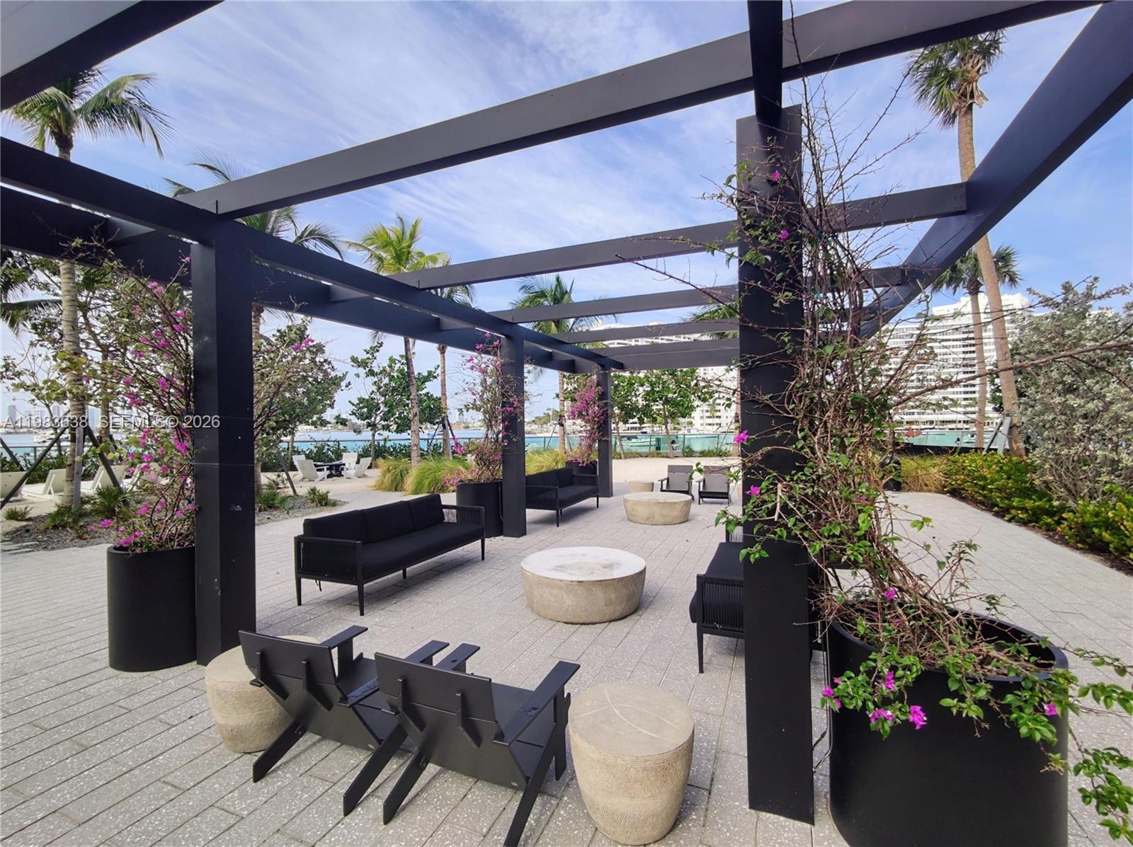 1500 Bay Road, Unit 330S Miami Beach, FL 33139 - Photo 39 of 41