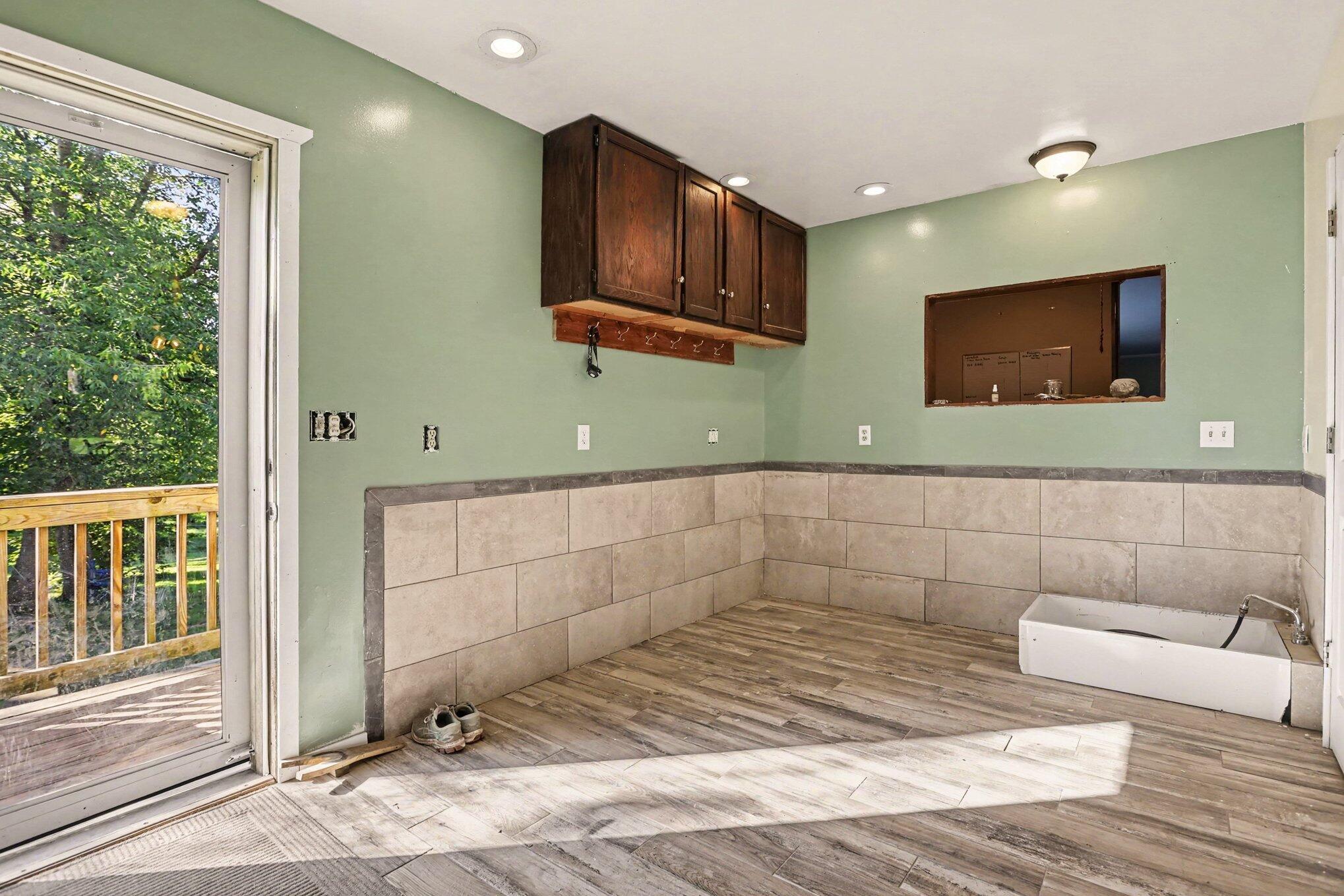 64795 Cassopolis Road Cassopolis, MI 49031 - Photo 3 of 36 007_file_5526