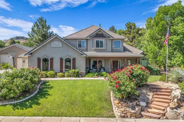 $725,000 | 2368 East Via Linda Circle, St. George, UT 84790