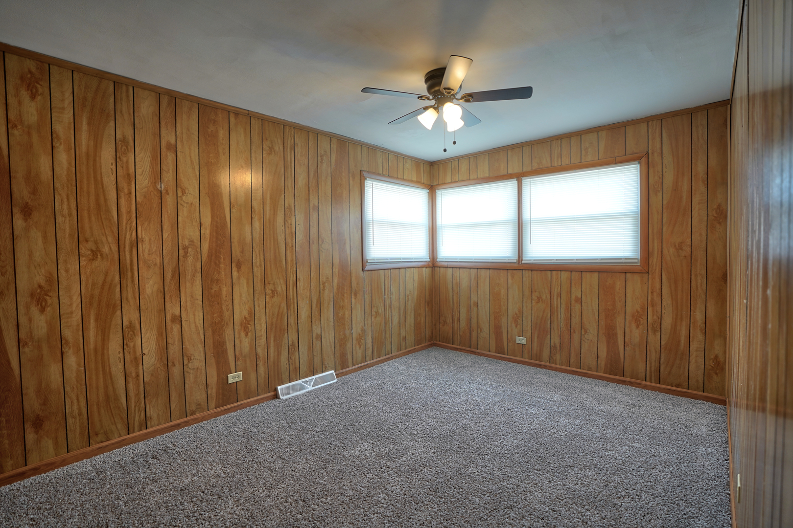8915 Washington Street, Unit F Niles, IL 60714 - Photo 12 of 16