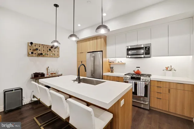 $3,500 | 1469 Florida Avenue Northwest, Unit 2, Washington, DC 20009