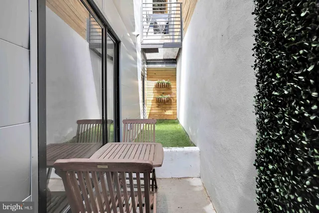 $3,500 | 1469 Florida Avenue Northwest, Unit 2, Washington, DC 20009