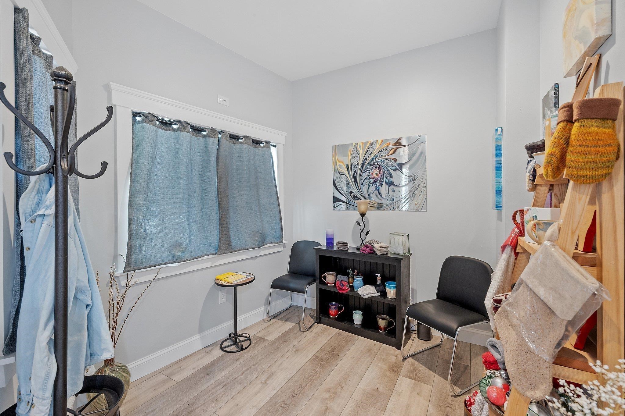 45 Hanson Street Rochester, NH 03867 - Photo 11 of 40