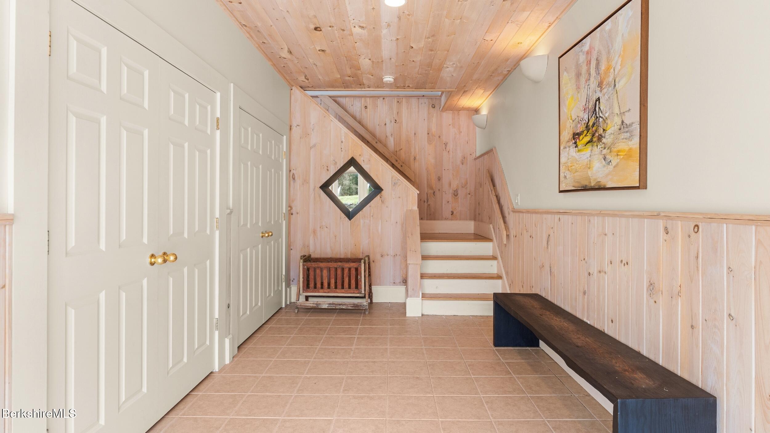 169 Mt Hunger Road Monterey, MA 01245 - Photo 39 of 47 GUEST HOUSE ENTRYWAY
